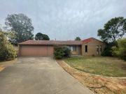 Spacious Family Home in Quiet Court!