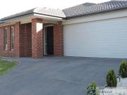 SPACIOUS FAMILY HOME IN THE FANTASTIC MARIOTT WATERS ESTATE