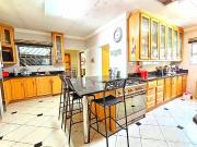 Spacious Family Home in Van Der Hoff Park!