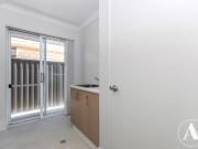 SPACIOUS FAMILY HOME OFFERING THE ULTIMATE COASTAL LIFESTYLE