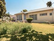 spacious family home on 1487m2. mode.