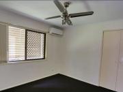 Spacious Family Home Walking Distance to Shop & Bus