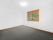 Spacious Family Home with Pool & Double Garage in Prime...