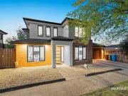 Spacious Family Home with Stunning Outdoor Entertainment...