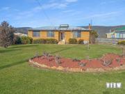 Spacious Family Home with Views & Country Charm