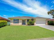 Spacious Family Living in a Peaceful Neighbourhood