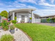 Spacious Family Living in a Sought After Pocket