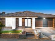 Spacious Family Living in Ramlegh Park Estate!