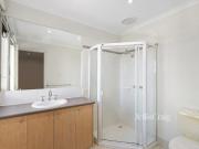 Spacious Family Living in the Viewbank College Zone