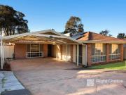 Spacious Family Living with Poolside Entertaining on 755sqm