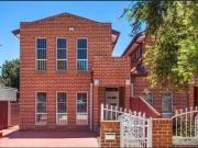 SPACIOUS FAMILY RESIDENCE