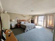 Spacious Family Retreat with Pool & Solar Power!