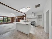 Spacious Five Bedroom Family Home in a Prime Location