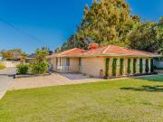 Spacious Front Duplex In Prime Location! Great...