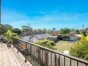 Spacious Full Brick Apartment – Commuter's Dream