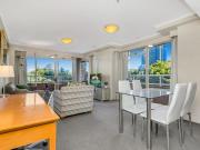 Spacious Furnished 2 Bedroom Apartment – Quay West,...