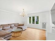 Spacious, furnished maisonette apartment with balcony...