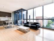 Spacious & Furnished Modern One Bedroom in CBD