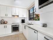 Spacious Ground Floor Apartment Just 4 Minutes from...