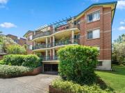 Spacious Ground Floor Haven in Prime Hornsby Location
