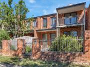 Spacious Gungahlin Town Centre Townhouse