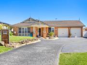 Spacious home in one of Kiama Downs' most sought... Spacious home in one of Kiama Downs' most sought...