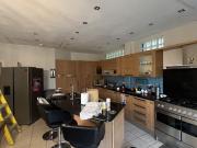 Spacious Home in Southgate 3 mins to Picadilly