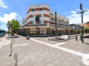 Spacious Home with Brand New Floorboards in an ultra...