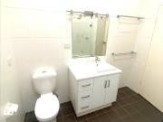 SPACIOUS HOMETTE WITH PRIVATE COURTYARD, IN A WONDERFUL...