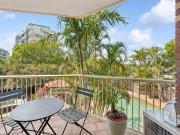 Spacious Inner City Apartment with Huge Private Terrace