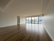 Spacious Inner City Living in a Prime Melbourne CBD Location