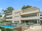 Spacious Lakeside Apartment Living in the Heart of Toronto