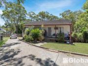 Spacious Lakeside Living Generous 875m² Block in...