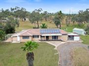 Spacious Lifestyle Acreage Offering Comfort,...