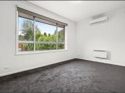 Spacious Light & Bright Apartment