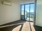 Spacious light filled apartment