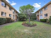 SPACIOUS, LIGHT FILLED APARTMENT IN THE HEART OF... SPACIOUS, LIGHT FILLED APARTMENT IN THE HEART OF...
