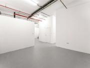 Spacious live/work unit in the popular Oslo House in...