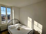 Spacious loft with nice city view, Lyon Amsterdam...