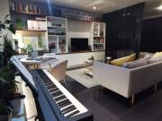 Spacious & Luxurious Pan Peninsula Studio