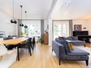 Spacious Luxury Apartment with Garden, Sauna & Designer...