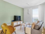 Spacious Mitte 2BR with Apple Store in building, Berlin...