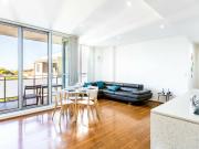 Spacious & Modern 2 Bedroom Apartment