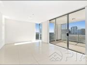 Spacious & Modern 3 Bedroom Apartment For Lease Now!