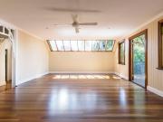 Spacious & modern 3 bedroom family house