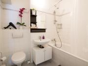 Spacious & modern apartment in central Berlin... Spacious & modern apartment in central Berlin...