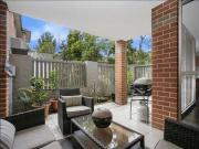 Spacious modern apartment with a courtyard size outdoor...