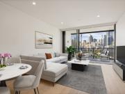 Spacious Modern City View apartment