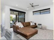 Spacious & Modern Family home!