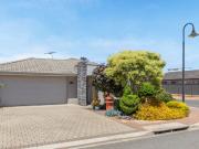 SPACIOUS MODERN FAMILY HOME!